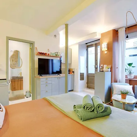 Cozy In Saint-germain-des-pres - Fully Equipped * Paryż