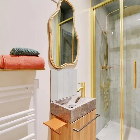 Cozy In Saint-germain-des-pres - Fully Equipped Apartament